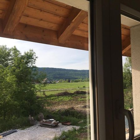 La Chambre Des Bobines Montigny-sur-l'Ain Luaran gambar