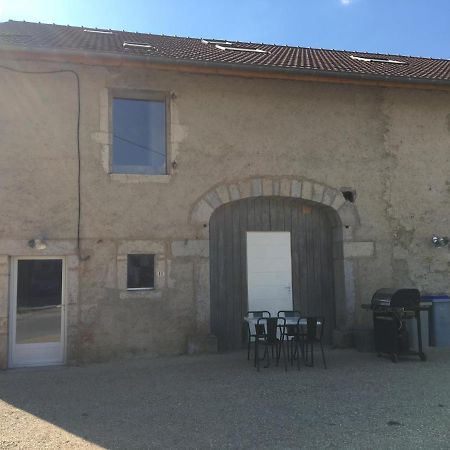 La Chambre Des Bobines Montigny-sur-l'Ain Luaran gambar