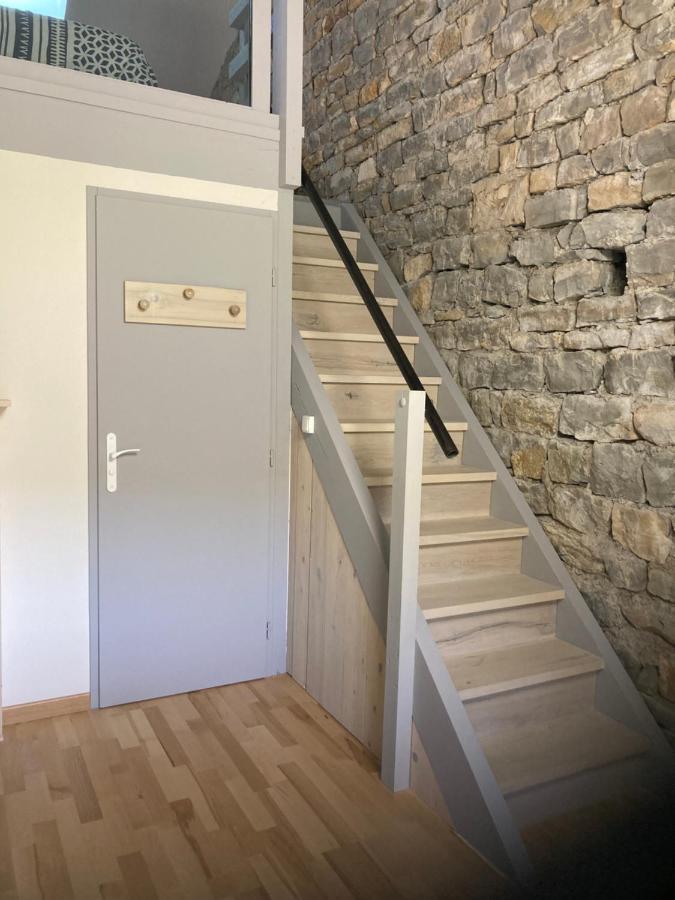 La Chambre Des Bobines Montigny-sur-l'Ain Luaran gambar